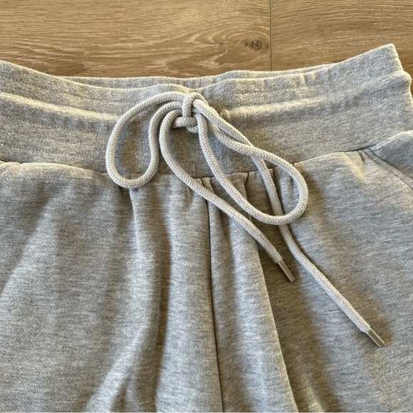 Alo High Waist Easy Sweat Short S Gray - Picture 3 of 5